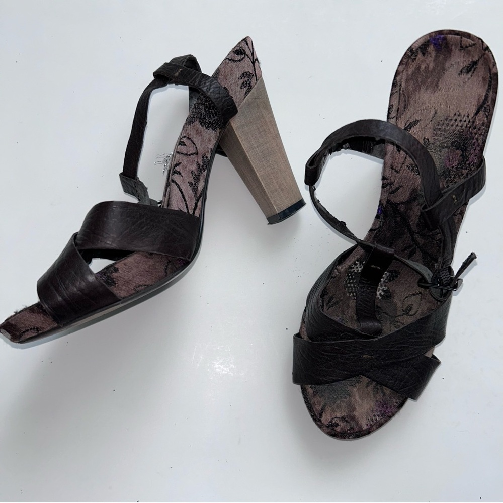 Nine West Strappy sandals Heels brown leather size 7